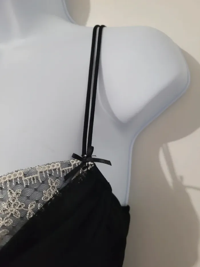 Nuisette avec soutien gorge intégrer - photo numéro 3