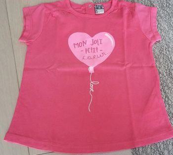 tee-shirt tape à l'oeil rose état comme neuf 36 mois