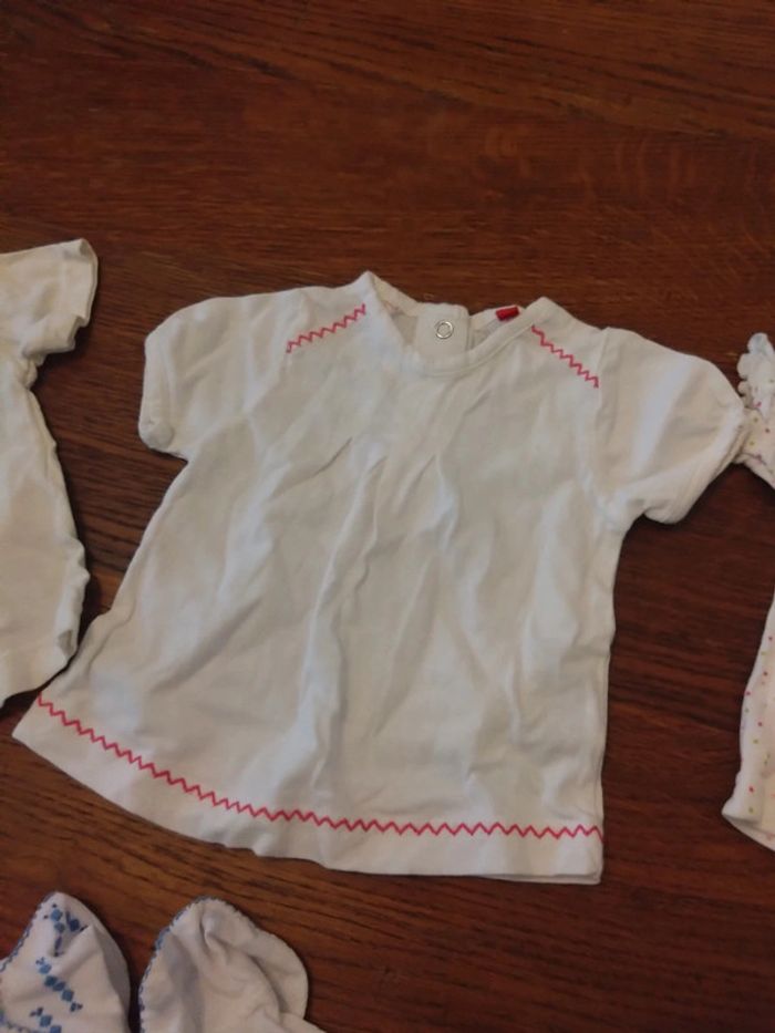 Lot de t shirt manches courtes 3 mois - photo numéro 3