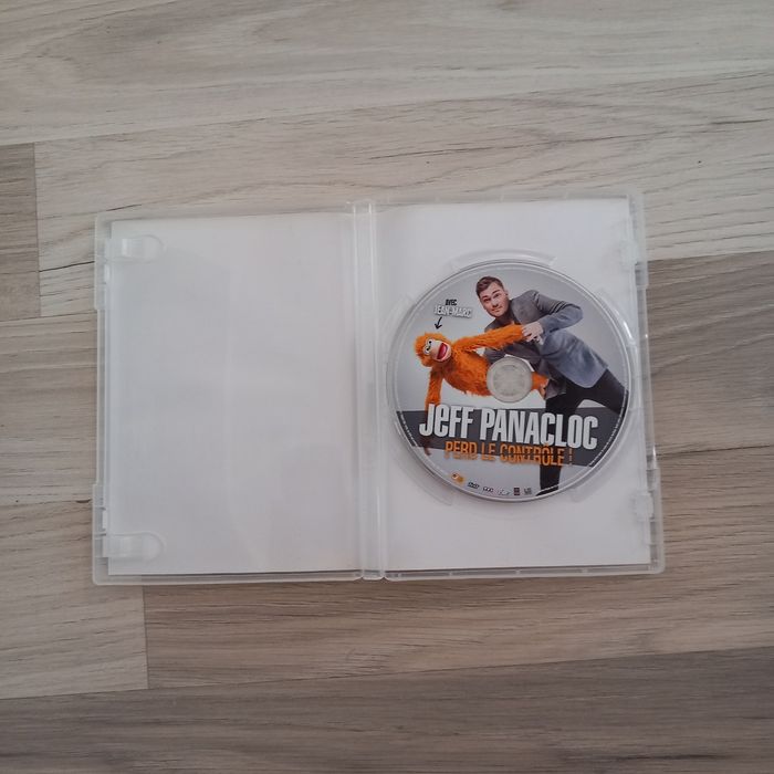 Dvd Jeff Panacloc perd le controle - photo numéro 2