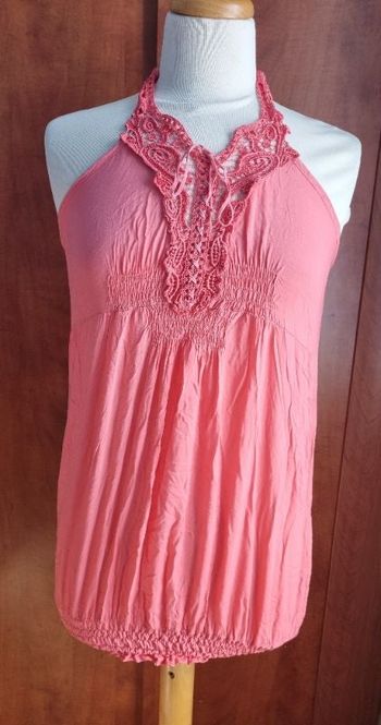 Top dos nu rose avec effet brodé taille 38-40