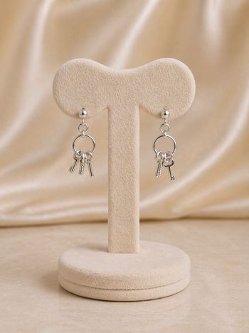 Boucles d'oreilles clés argentées ✨