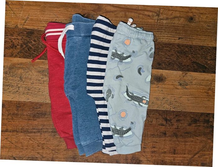 Lot de 4 joggings bébé garçon 6mois - photo numéro 2