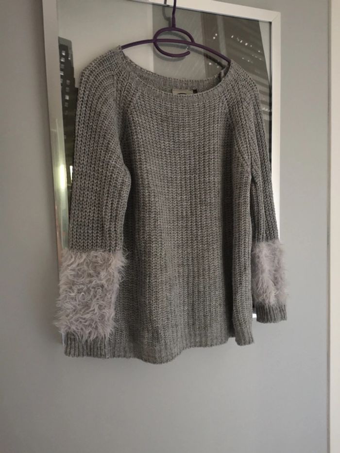 Pull gris