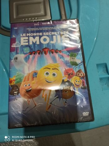DVD le monde secret des emojis