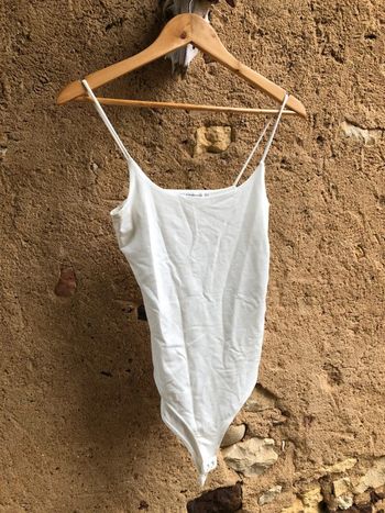 Body blanc à bretelles fines
