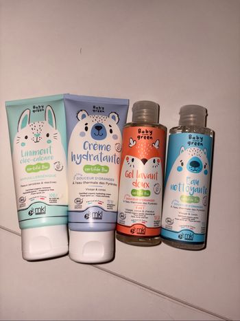 Lot de 4 produits bébé Baby Green certifiés Bio