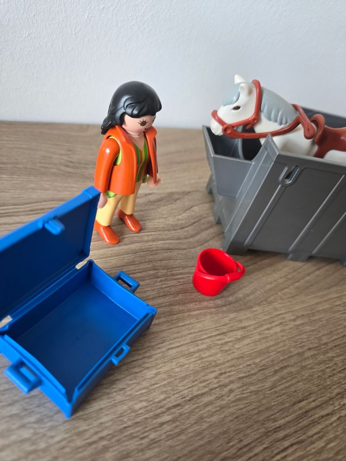 Petit lot de playmobil le transport du cheval - photo numéro 3