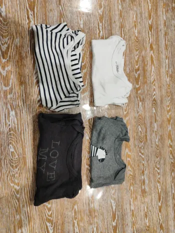 🍁 lots de 4 bodies bébé 9 mois 🍁