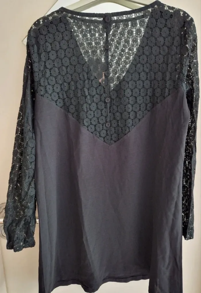Robe tunique en dentelle noir taille M - photo numéro 2