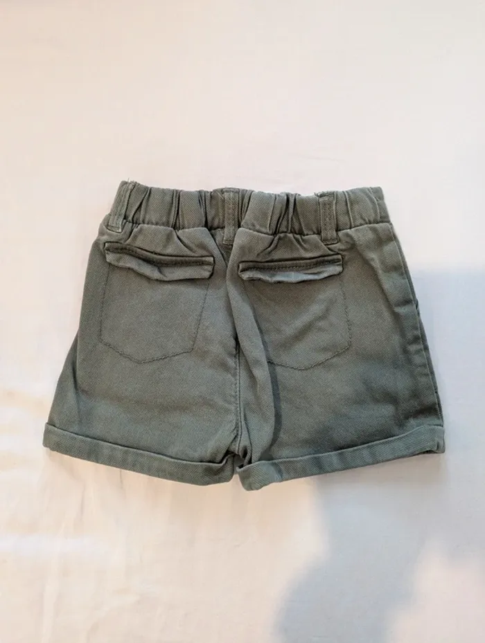 Lot shorts Okaïdi - photo numéro 2