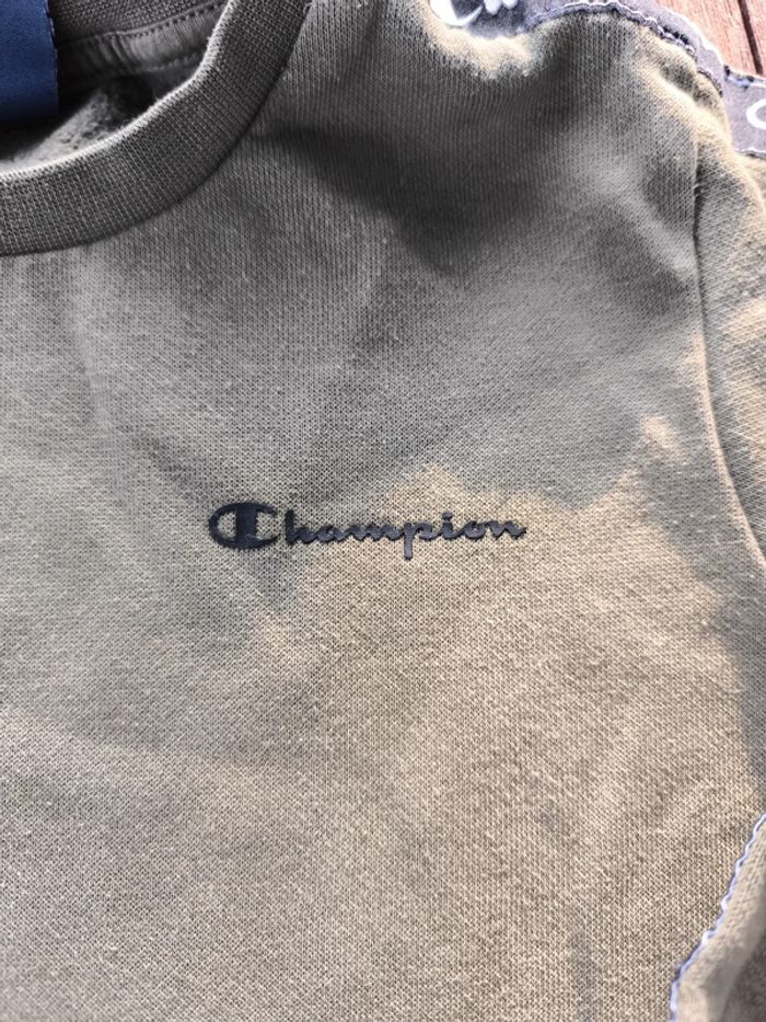 Sweat champion - photo numéro 2