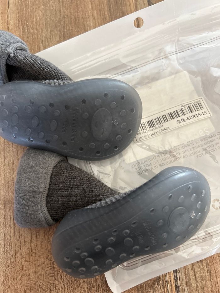 Chaussures souples bébé - photo numéro 2
