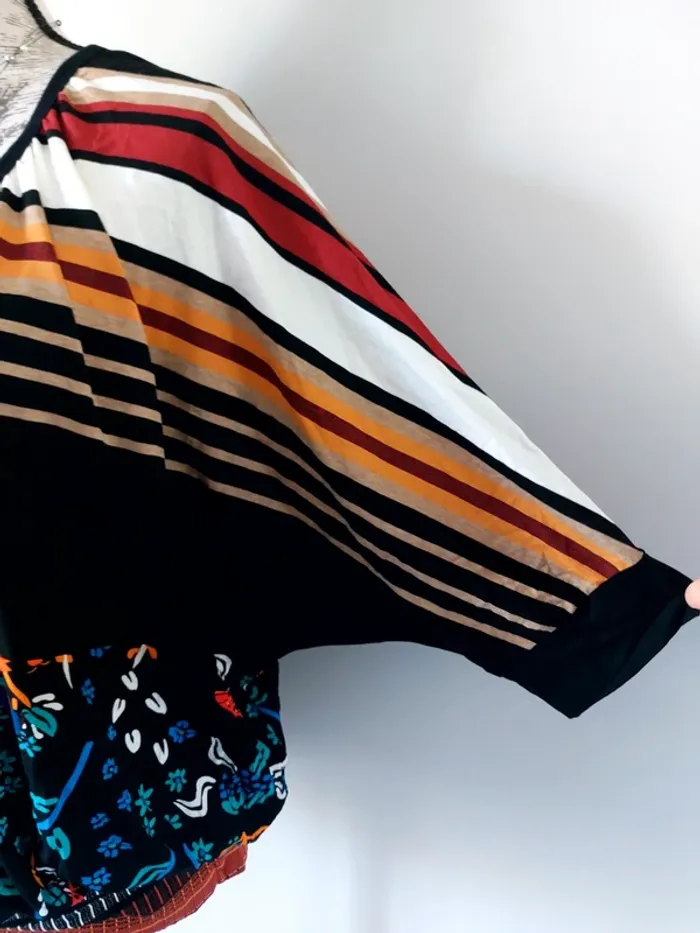 Haut Desigual - photo numéro 3