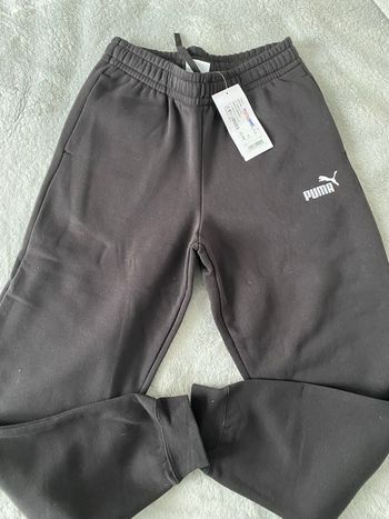 Jogging puma neuf en 12 ans 