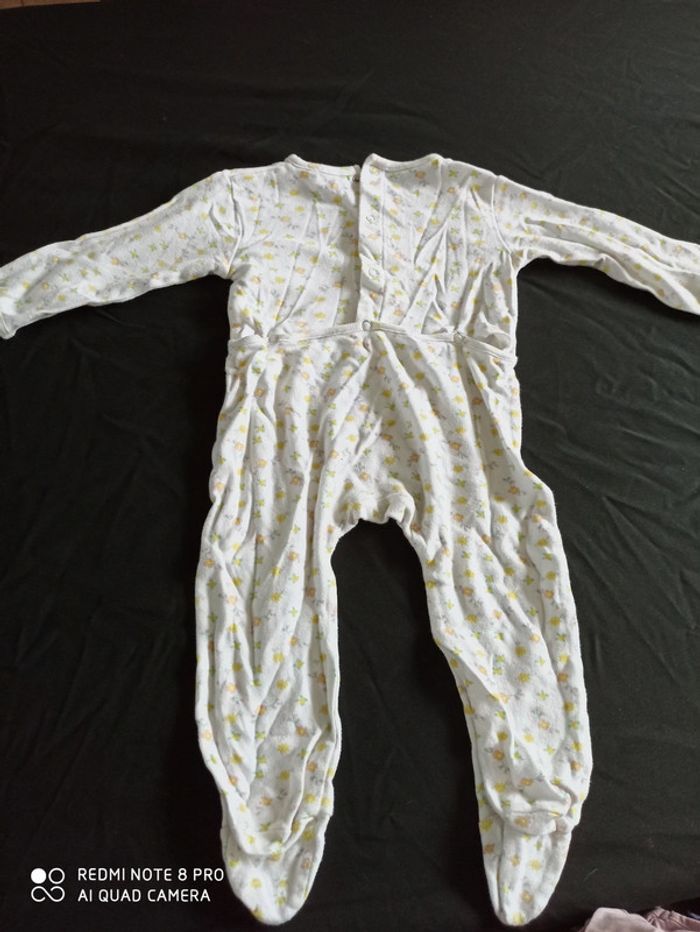 Pyjama fleuri - photo numéro 5