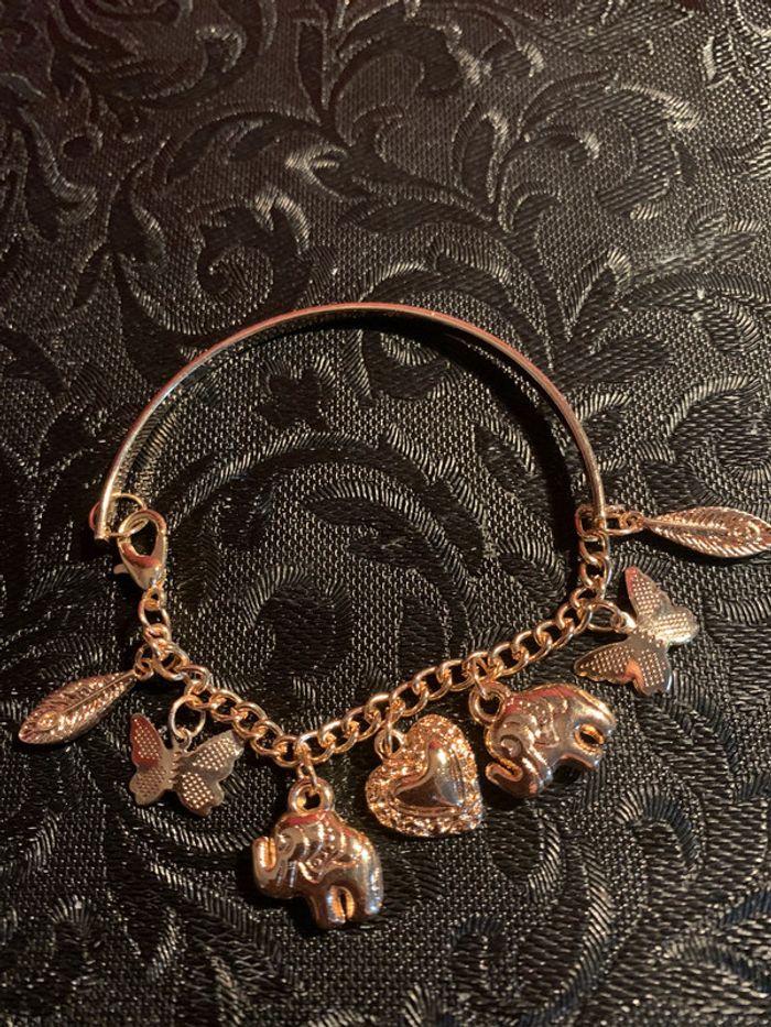 Un bracelet neuf - photo numéro 2