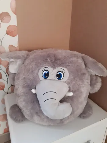 Peluche éléphant