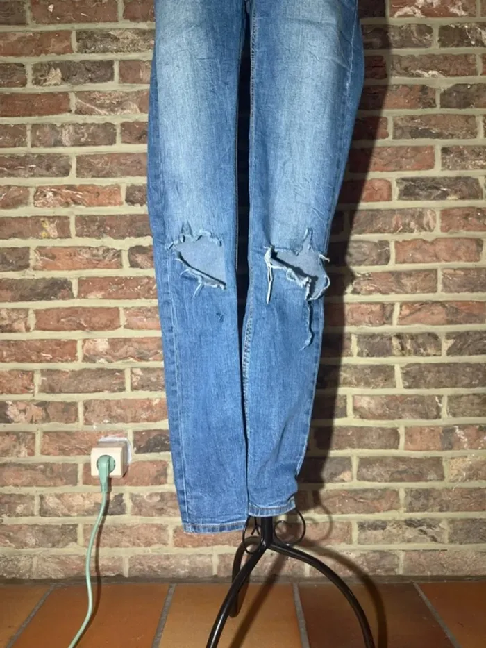 Jeans skinny bleu Bershka Taille S / 36 - photo numéro 7