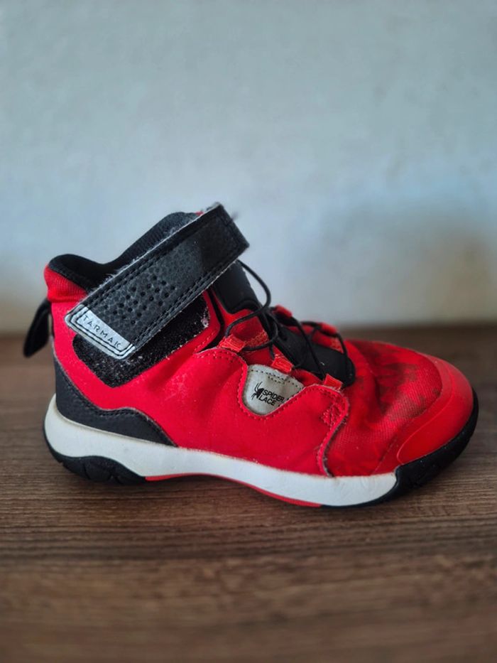 Chaussures basket-ball pointure 34 rouge - photo numéro 3