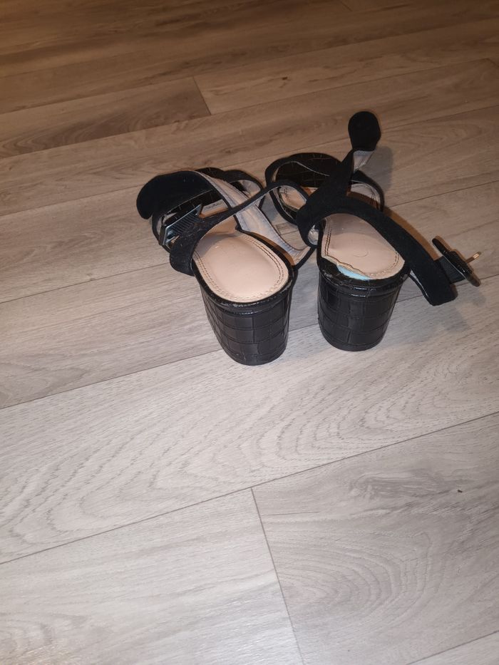 Sandales noir - photo numéro 3