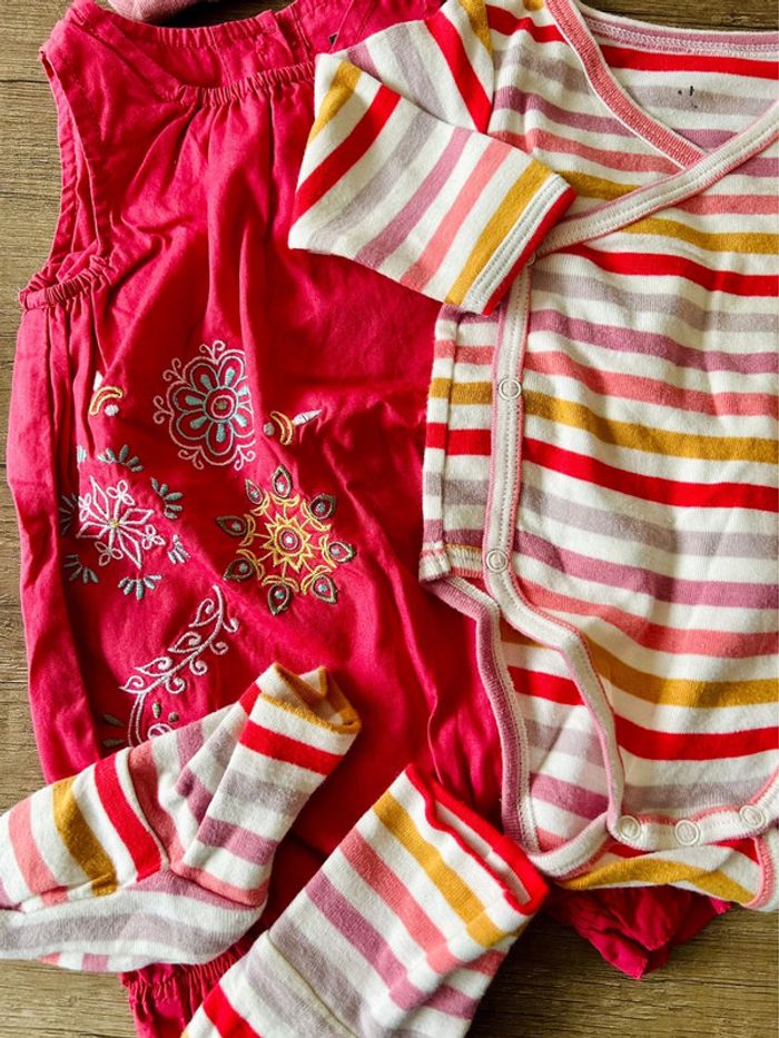 Lot de vêtements 3 mois fille - photo numéro 2