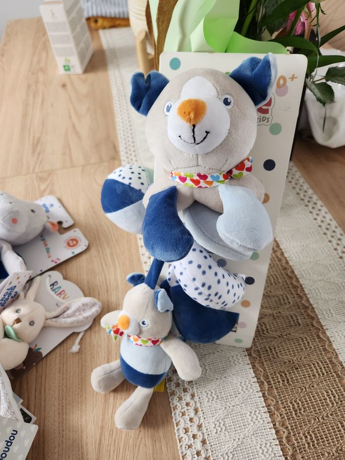 Lot de jouets bébé Neuf - photo numéro 7