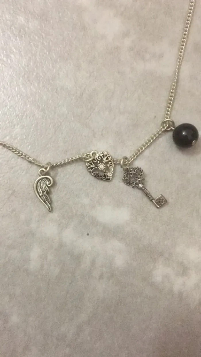 Collier pendentif - photo numéro 3