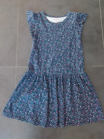 Robe 12 ans neuve fleurs