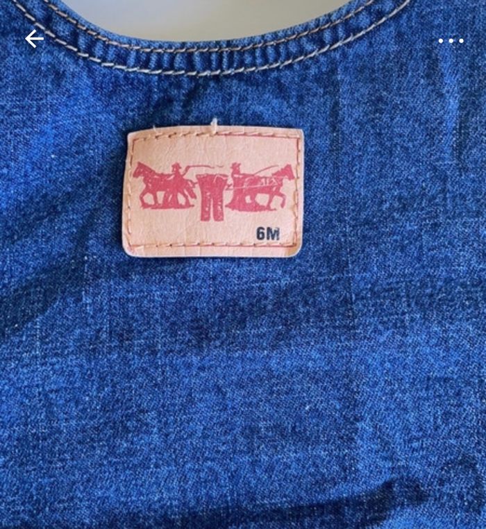 Robe Levis 6 mois - photo numéro 3