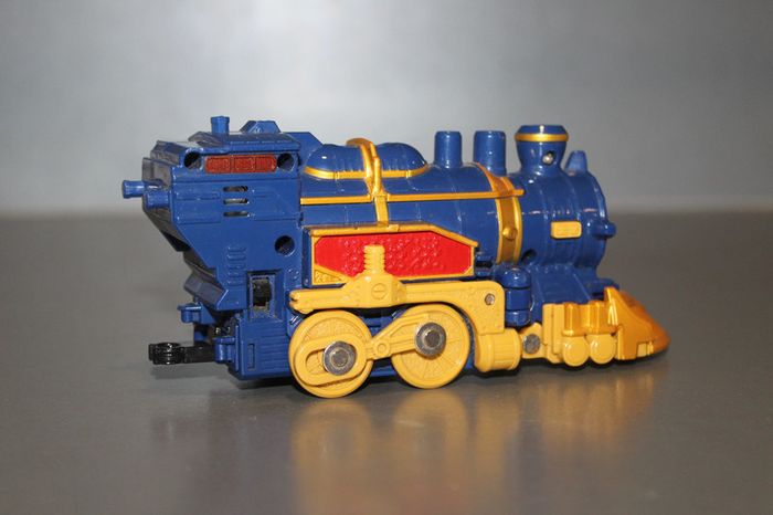 Locomotive Power rangers - photo numéro 2