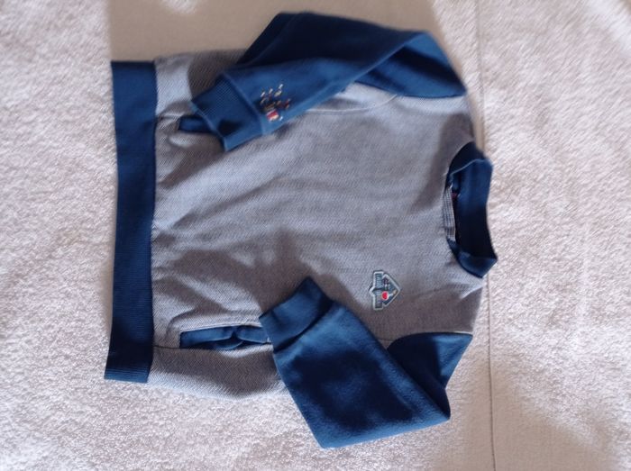 Jolie suite pour garçon avec deux poches magnifique petit pull manches longues avec inscription devant et sur les manches Marc sergent major taille 4 ans 104 cm voir photos - photo numéro 4
