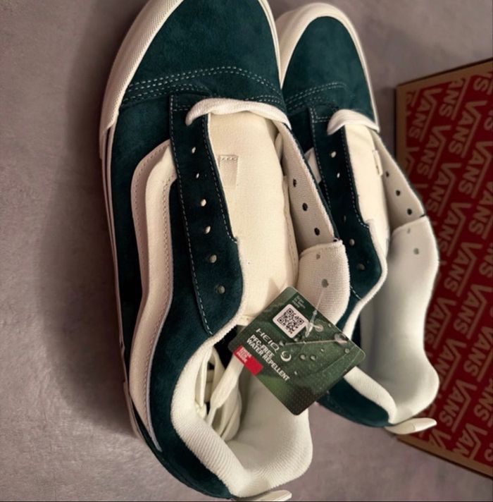 VANS cette - photo numéro 2