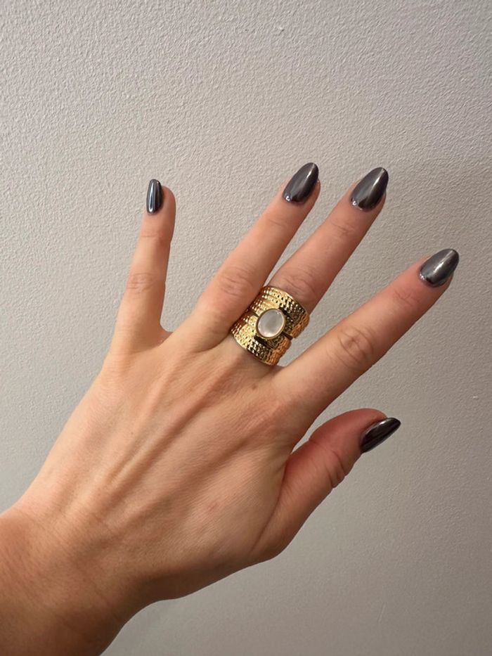 Bague dorée en acier avec nacre 💫 - photo numéro 2