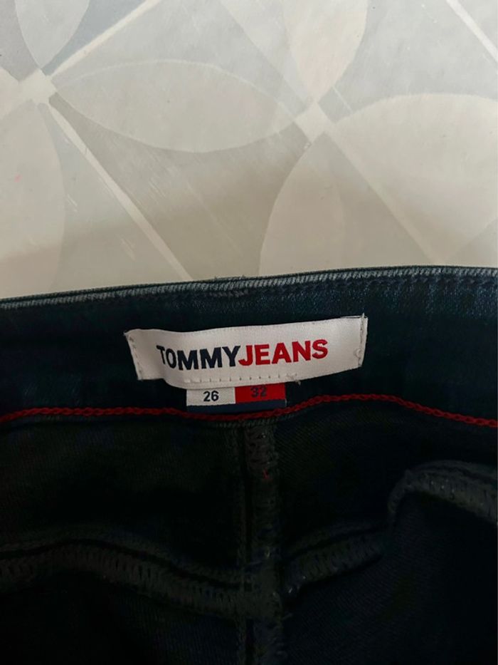 Jean femme 26/32 (S ou 36) - Tommy Jeans -Neuf avec étiquette - photo numéro 6