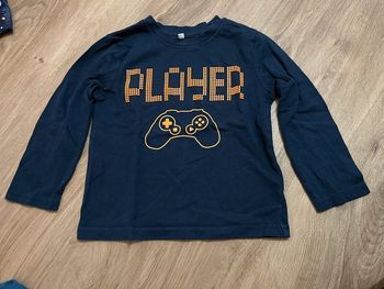 T-shirt manches longues garçon – Player 👦 Taille : 36 mois / 3 ans Très bon état