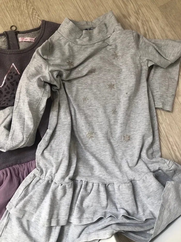 Lot 26 vêtements fille 8-9 ans - photo numéro 6