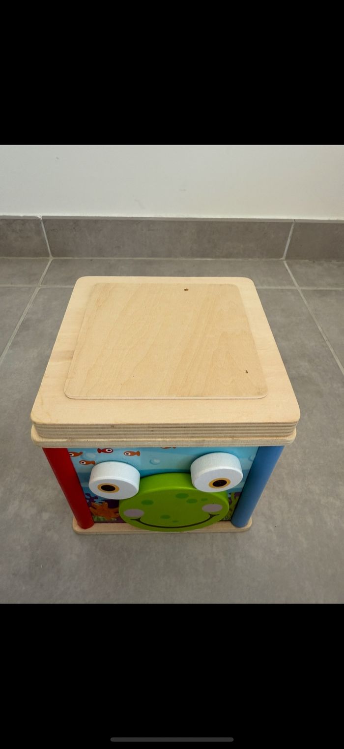 Cube activité en bois avec boulier - photo numéro 9