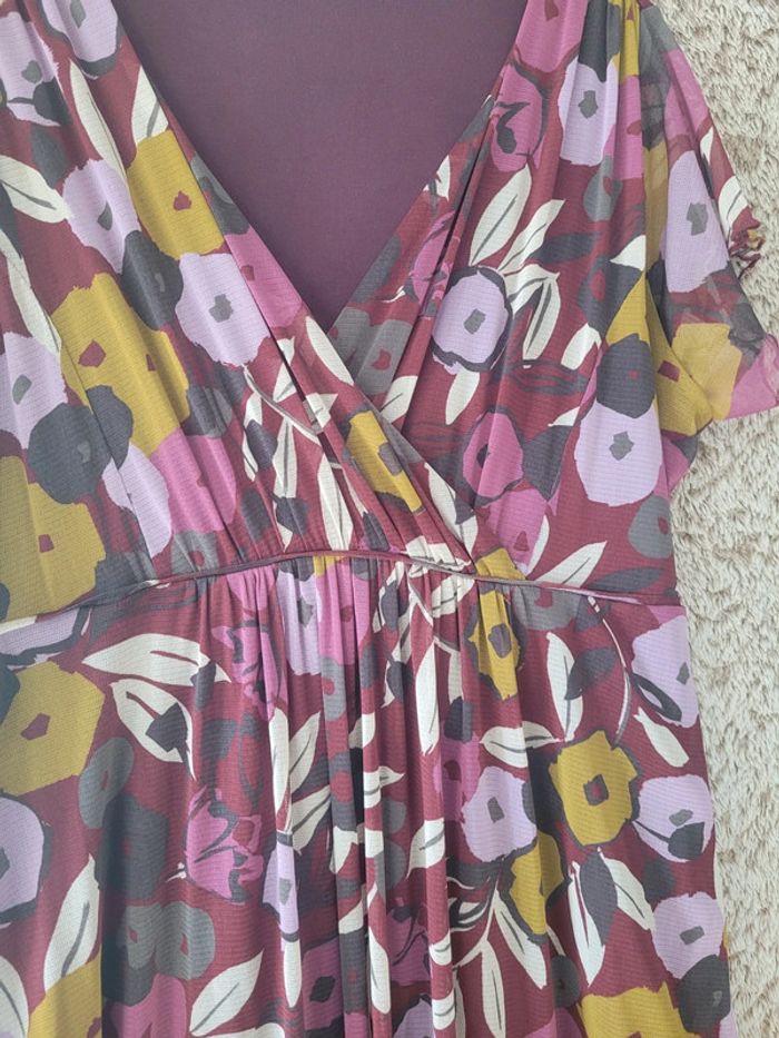 Très jolie robe facile à assortir - photo numéro 3