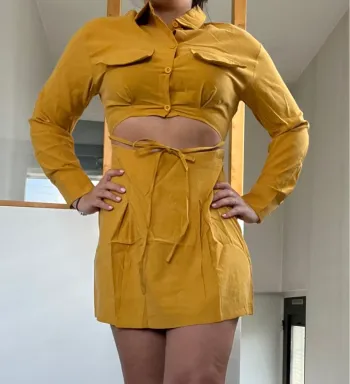 Robe jaune sexy manches longues
