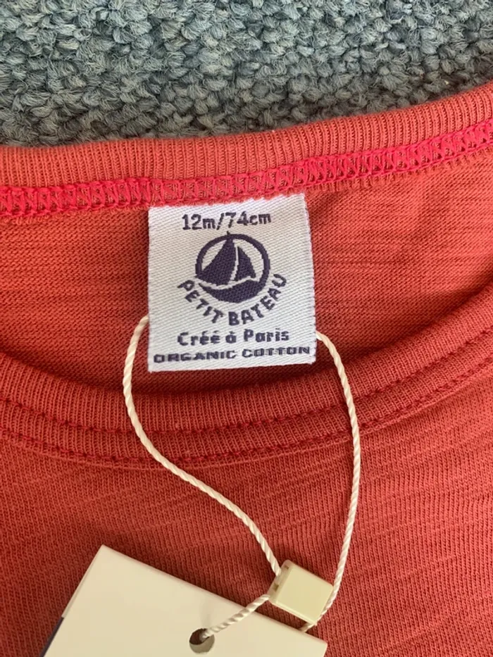 T-shirt neuf, Petit Bateau - photo numéro 2