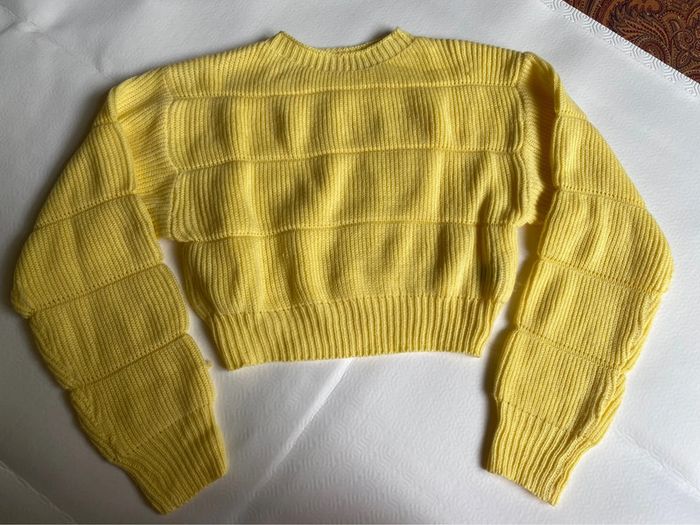 Pull en laine jaune