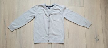 Très beau gilet gris chiné. Garçon 8 ans. Marque Kiabi