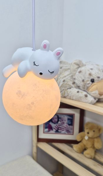 Suspension lapin chambre d'enfant 