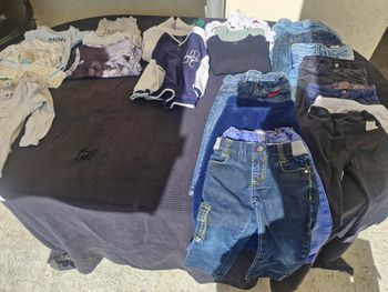 Lot de vêtements garçons 24 mois
