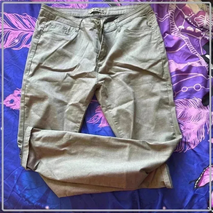 Pantalon taille 44 marque I dodo