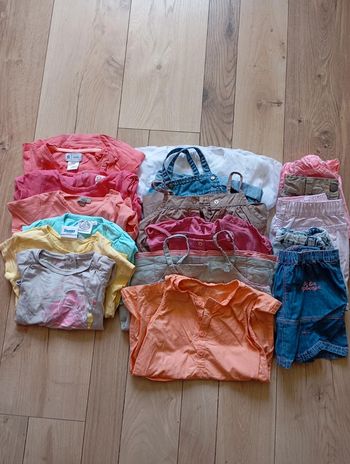 Lot de vêtements taille 18 mois