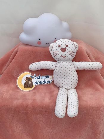 BC07 doudou chat bout’chou