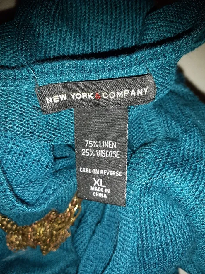 Pull avec chaînes - photo numéro 4