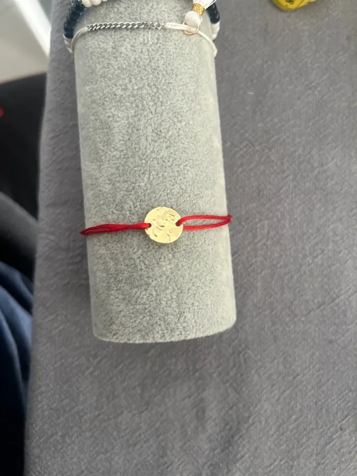 Bracelet cordon rouge - photo numéro 2